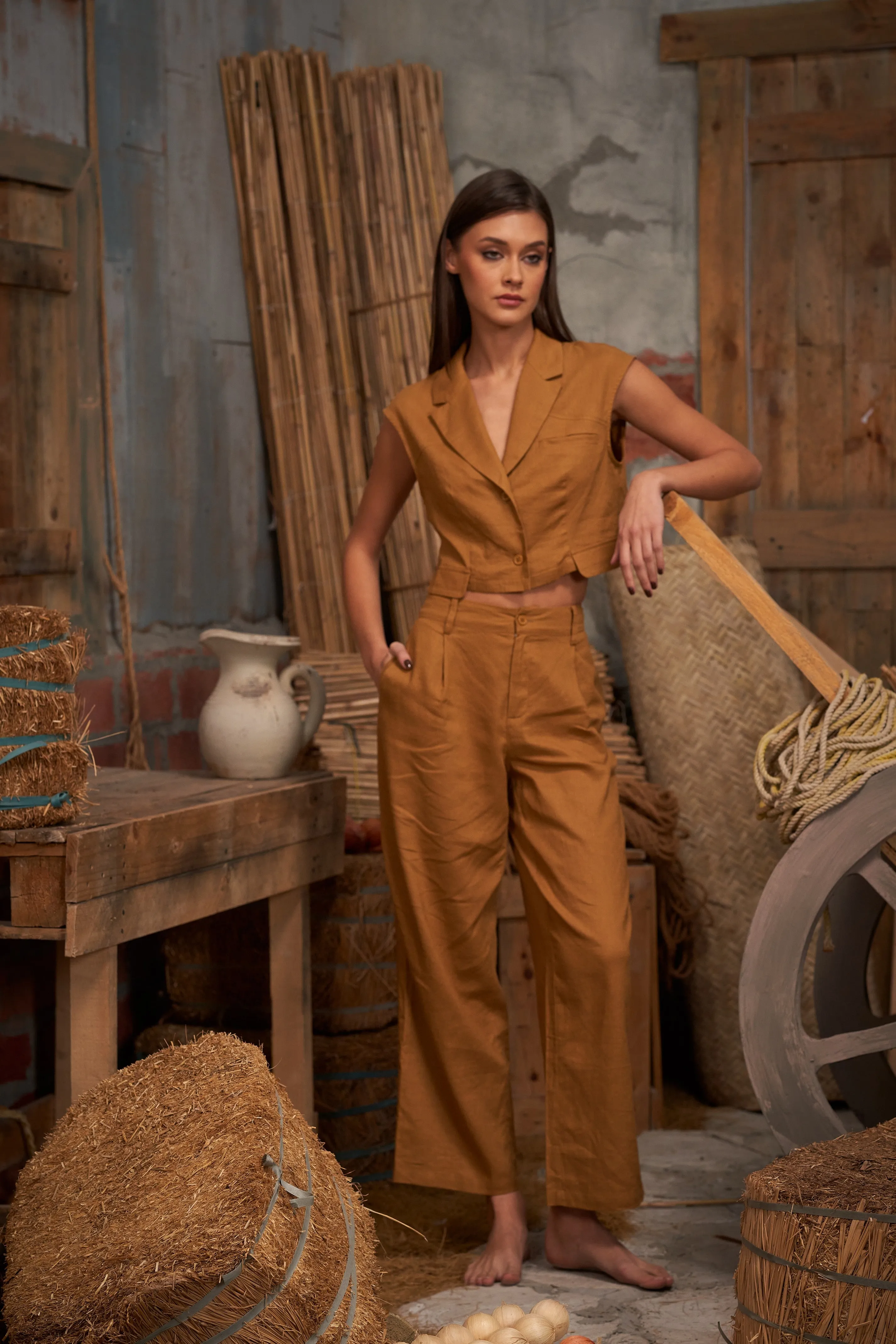 Numa Top  The Essence of Power And Poise